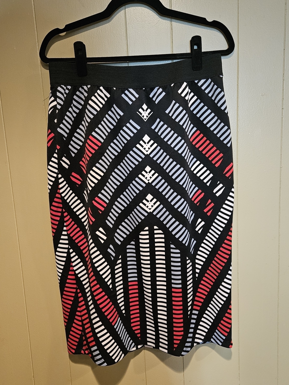 Ashley Stewart Geometric Pencil Skirt 14/16 Black White Pink Stretch Midi Skirt